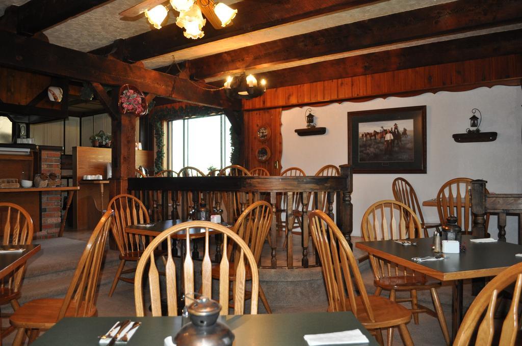 Rocky Ridge Country Lodge Mountain View ภายนอก รูปภาพ