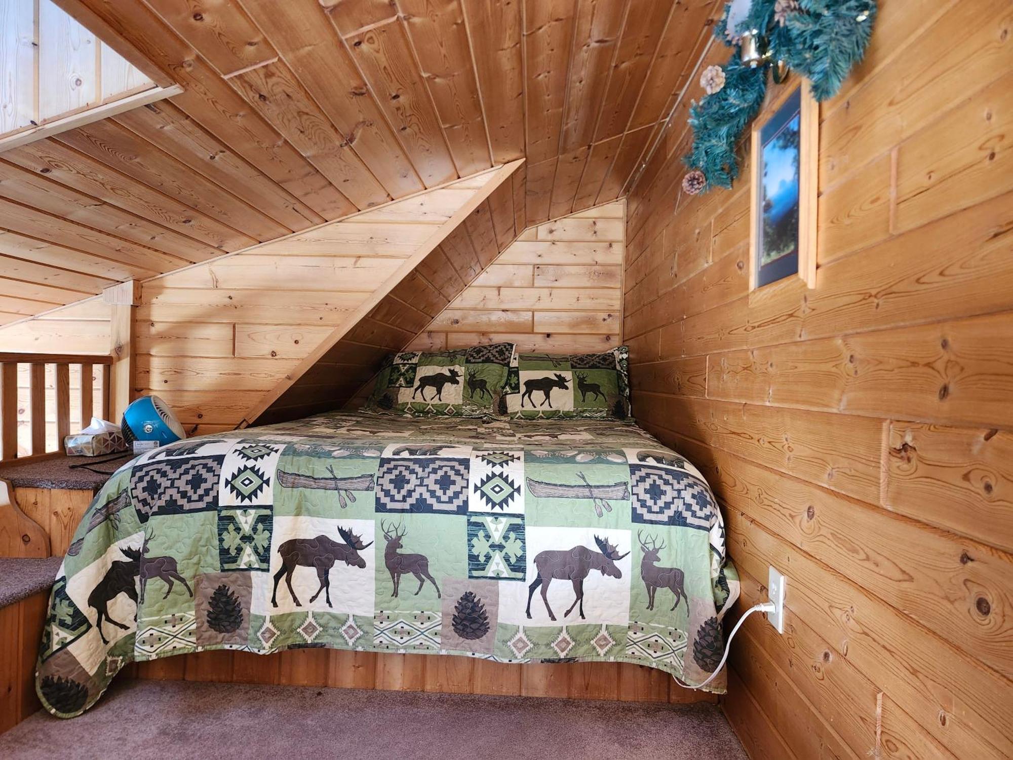 Rocky Ridge Country Lodge Mountain View ภายนอก รูปภาพ